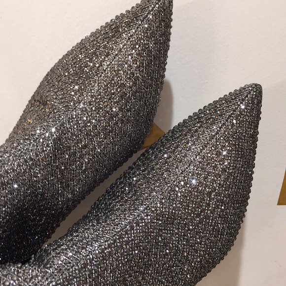 Michael Kors kitten bootie. Fit 7 - Picture 7 of 10